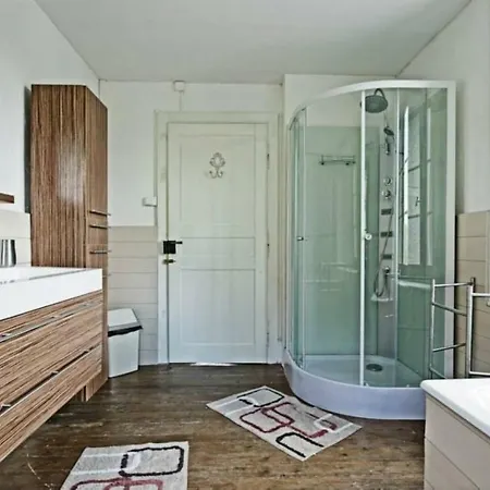 Maison De La Cleurie Сasa de vacaciones *